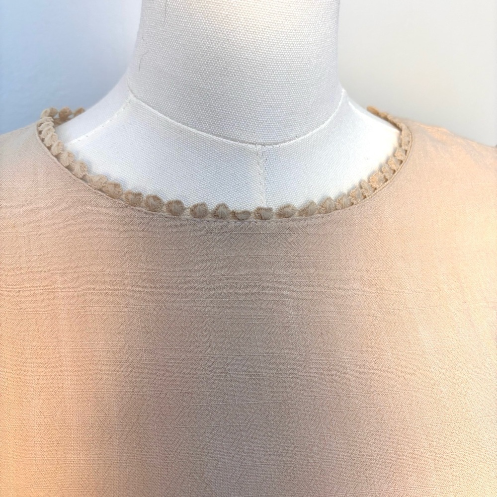 Saints and Secrets Flare Linen Embroidered Flare Cuff Waist Tie Dress Beige Sz S - Picture 4 of 15
